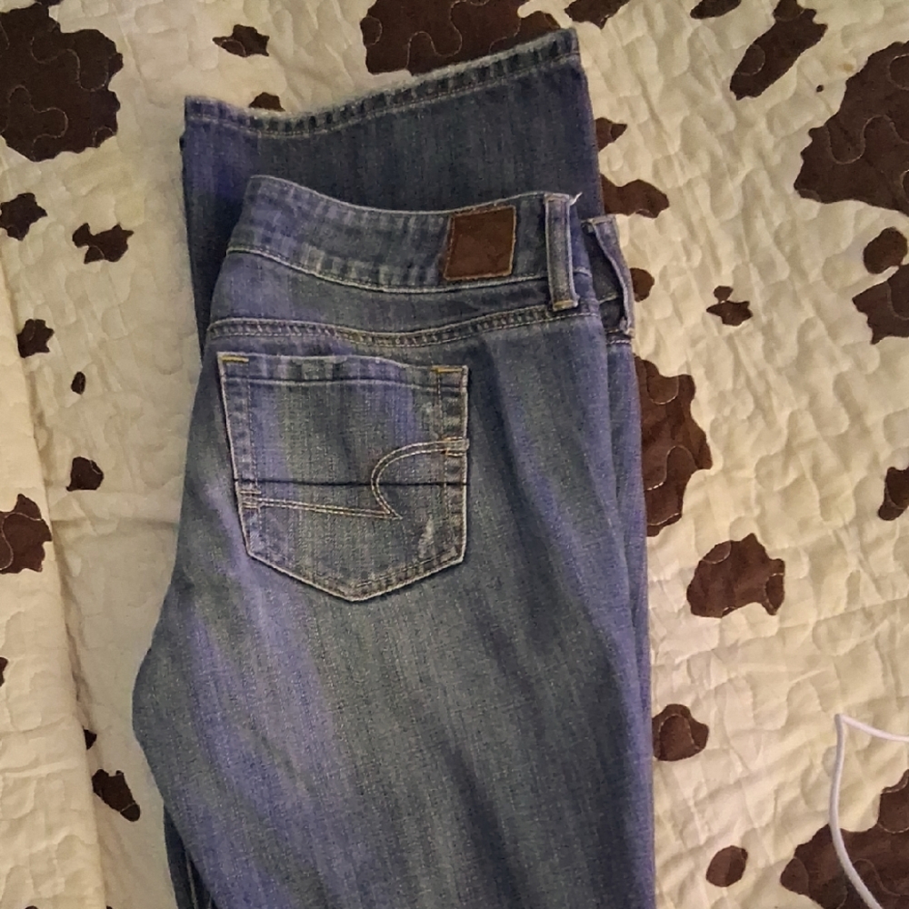*NWOT American Eagle *never worn* Favorite Boyfriend Jeans